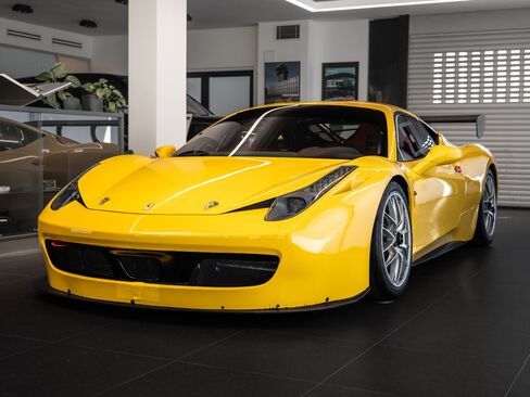 Ferrari 458 Kupé 4,5 l 419 kw