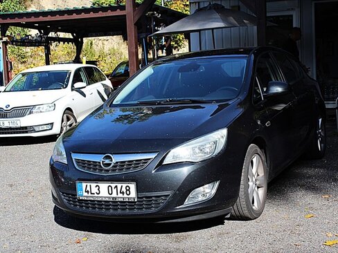 Opel Astra Hatchback 1,6 l 85 kw