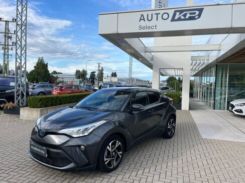 Toyota C-HR SUV / Terénní 1,8 l 90 kw