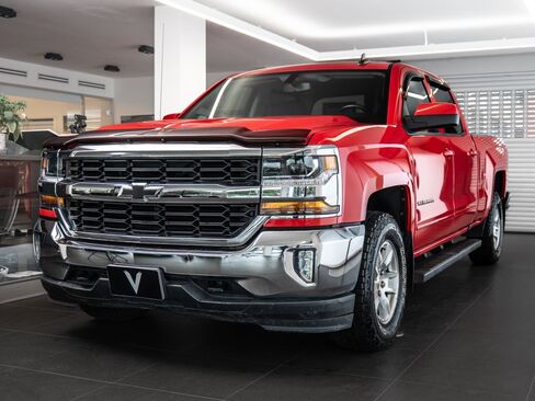 Chevrolet Silverado SUV / Terénní 5,3 l 264 kw