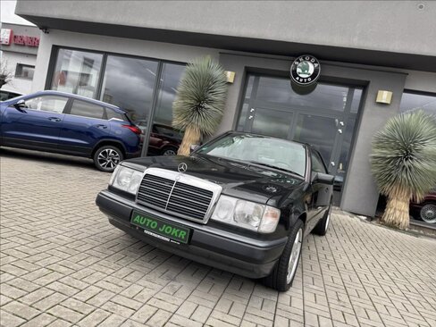 Mercedes-Benz 124 Kupé 2,2 l 110 kw