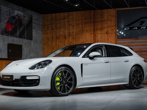 Porsche Panamera Kombi 4,0 l 500 kw