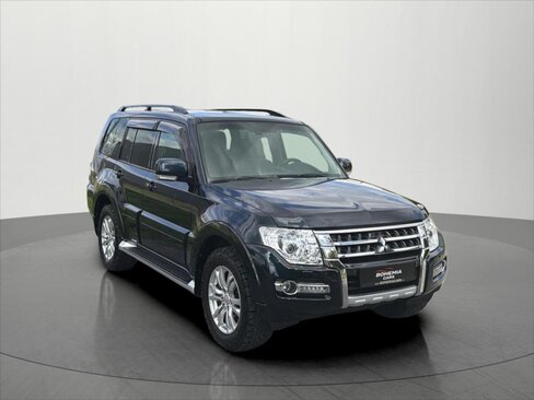 Mitsubishi Pajero SUV / Terénní 3,2 l 140 kw