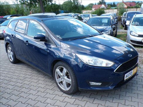 Ford Focus Kombi 999,0 92 kw