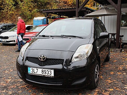 Toyota Yaris Hatchback 998,0 51 kw
