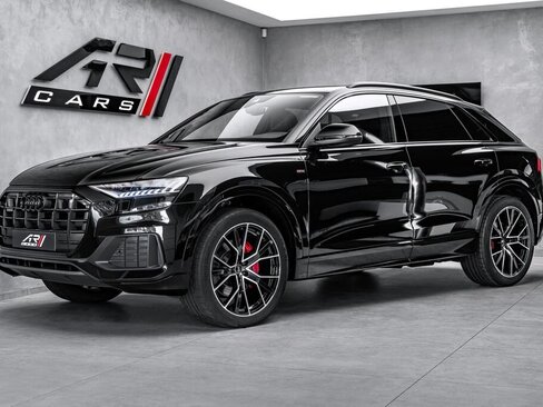 Audi Q8 SUV / Terénní 3,0 l 210 kw