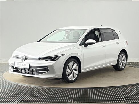 Volkswagen Golf Hatchback 1,5 l 150 kw