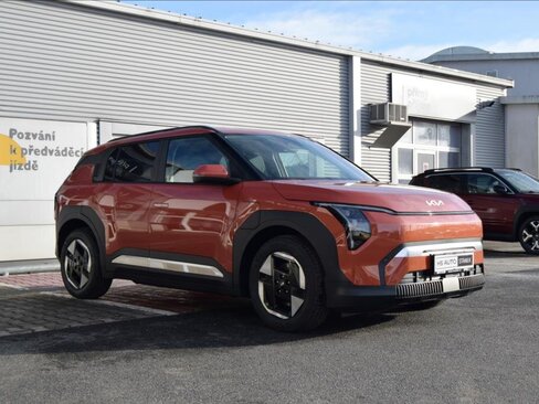 KIA EV3 SUV / Terénní 0,0 150 kw