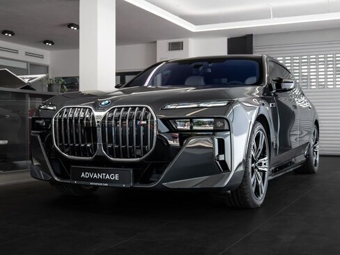 BMW i7 Sedan / Limuzína 0,0 485 kw
