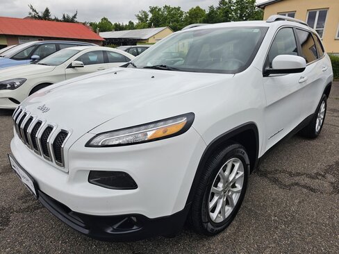Jeep Cherokee SUV / Terénní 3,2 l 202 kw