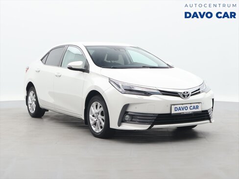 Toyota Corolla Sedan / Limuzína 1,6 l 97 kw