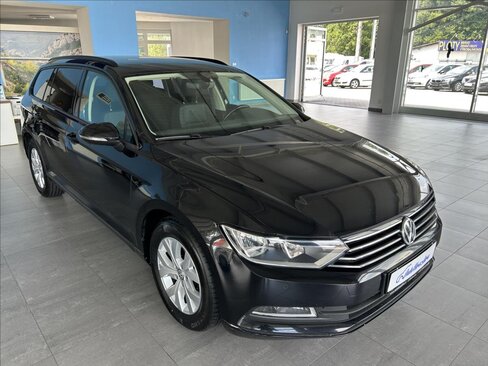 Volkswagen Passat Kombi 2,0 l 110 kw