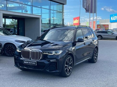 BMW X7 SUV / Terénní 3,0 l 250 kw