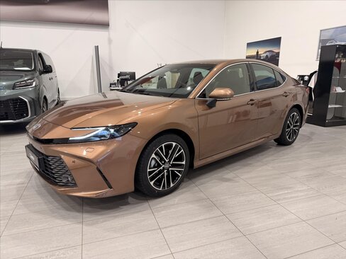 Toyota Camry Sedan / Limuzína 2,5 l 169 kw