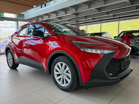 Toyota C-HR SUV / Terénní 1,8 l 103 kw