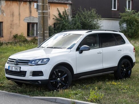 Volkswagen Touareg SUV / Terénní 3,0 l 180 kw