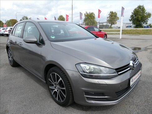 Volkswagen Golf Hatchback 1,4 l 103 kw