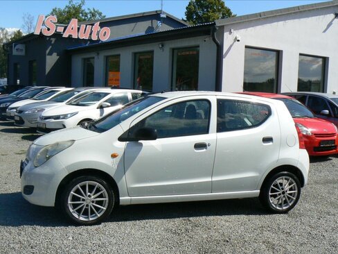 Suzuki Alto Hatchback 996,0 50 kw