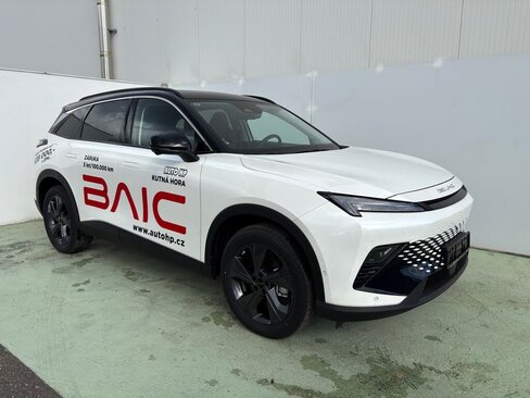 Ostatní Ostatní Hatchback 1,5 l 138 kw