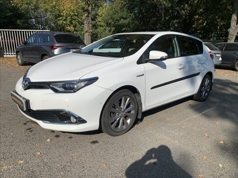 Toyota Auris Hatchback 1,8 l 73 kw