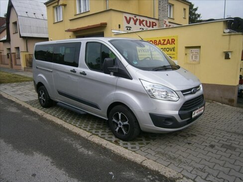 Ford Tourneo Custom Kombi 2,2 l 114 kw