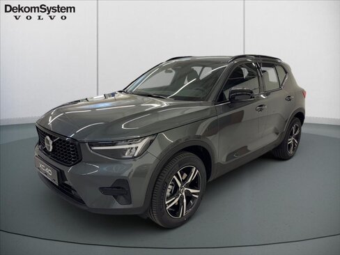 Volvo XC40 SUV / Terénní 2,0 l 120 kw