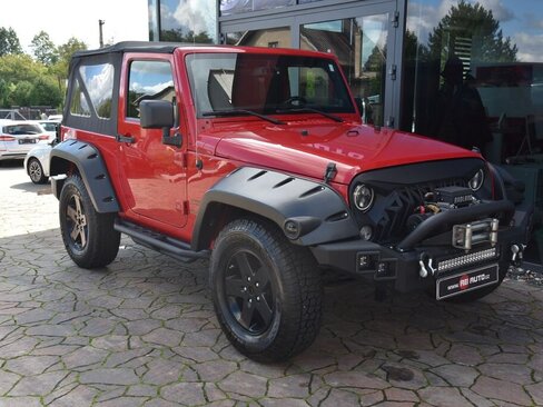 Jeep Wrangler SUV / Terénní 3,6 l 213 kw