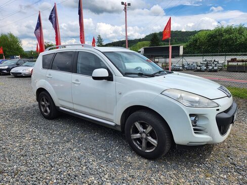 Peugeot 4007 SUV / Terénní 2,2 l 136 kw