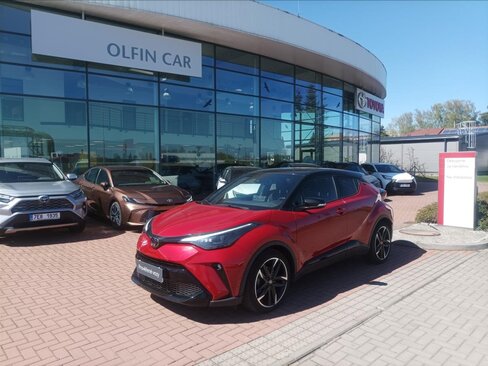Toyota C-HR CUV / Crossover 2,0 l 112 kw