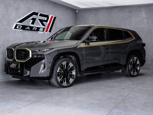 BMW XM SUV / Terénní 4,4 l 480 kw