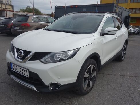 Nissan Qashqai SUV / Terénní 1,6 l 120 kw