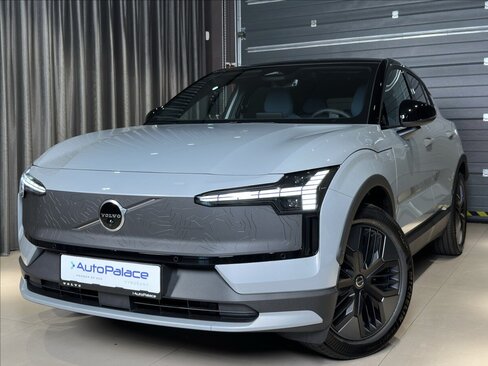 Volvo EX30 SUV / Terénní 0,0 315 kw