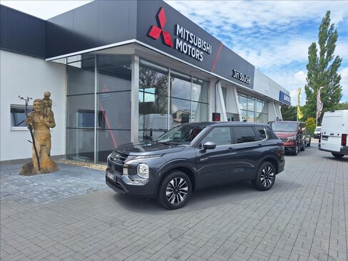 Mitsubishi Outlander SUV / Terénní 2,4 l 225 kw