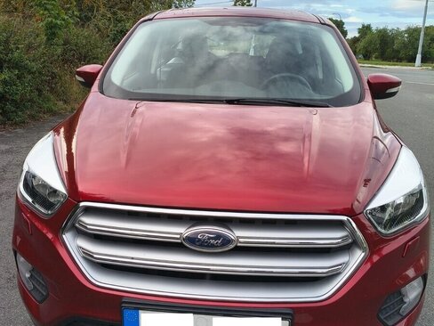 Ford Kuga SUV / Terénní 1,5 l 88 kw