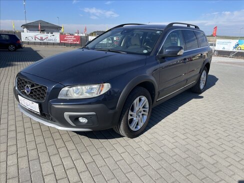 Volvo XC70 Kombi 2,4 l 133 kw