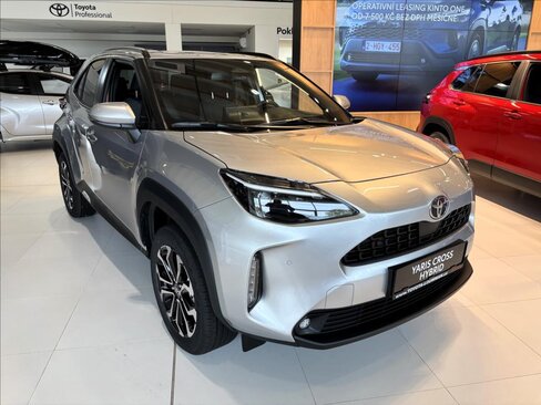 Toyota Yaris Cross SUV / Terénní 1,5 l 96 kw