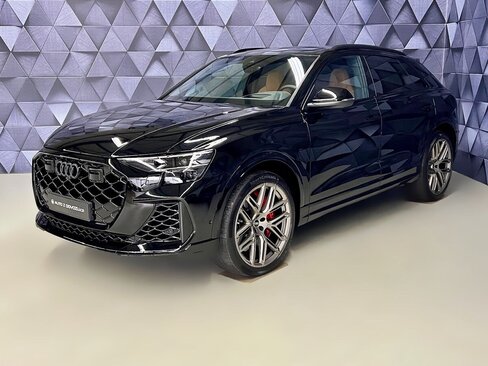 Audi RS Q8 SUV / Terénní 4,0 l 471 kw