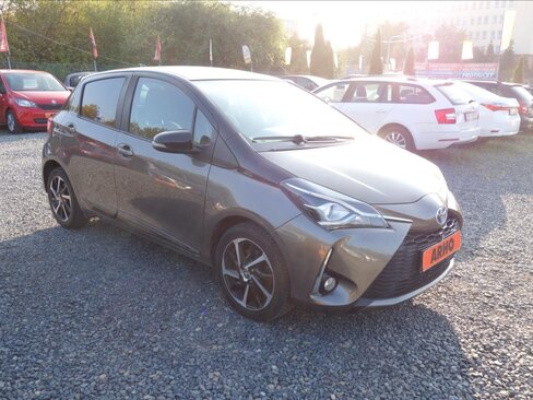 Toyota Yaris Hatchback 1,5 l 54 kw