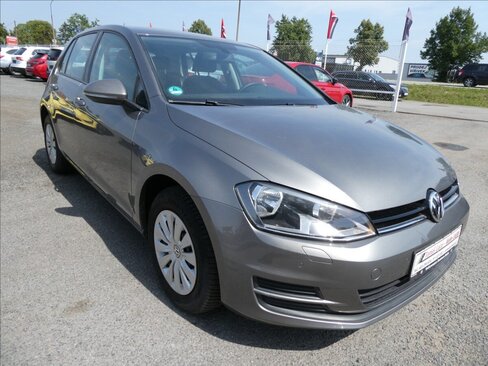 Volkswagen Golf Hatchback 1,2 l 81 kw
