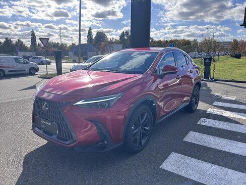 Lexus NX 350h SUV / Terénní 2,5 l 149 kw