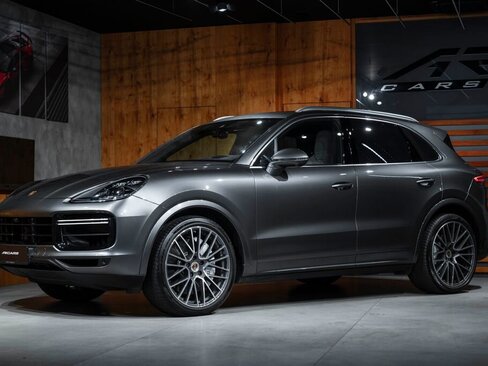 Porsche Cayenne SUV / Terénní 4,0 l 404 kw