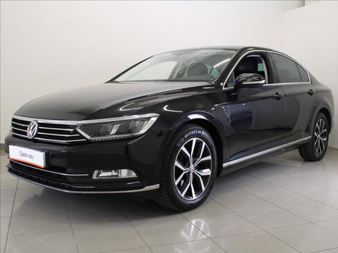 Volkswagen Passat Sedan / Limuzína 2,0 l 140 kw