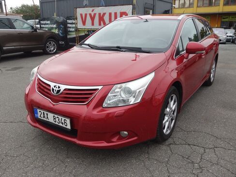 Toyota Avensis Kombi 2,2 l 110 kw