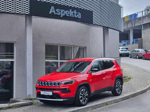Jeep Compass SUV / Terénní 1,3 l 96 kw