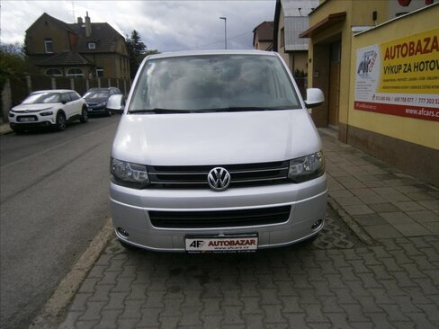 Volkswagen Multivan Kombi 2,0 l 103 kw
