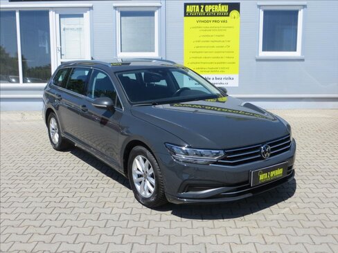 Volkswagen Passat Kombi 1,5 l 110 kw