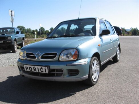 Nissan Micra Hatchback 998,0 44 kw