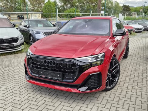 Audi Q8 SUV / Terénní 3,0 l 210 kw