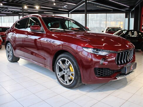 Maserati Levante SUV / Terénní 3,0 l 316 kw