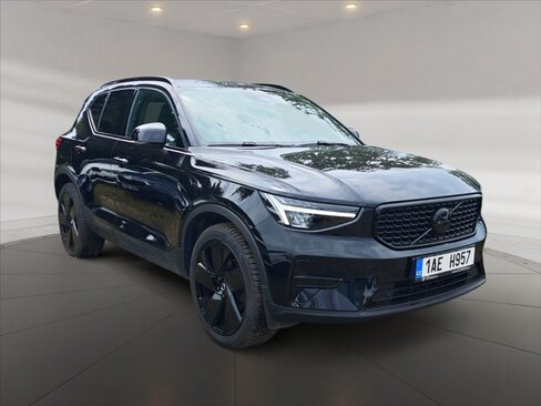 Volvo XC40 SUV / Terénní 2,0 l 120 kw